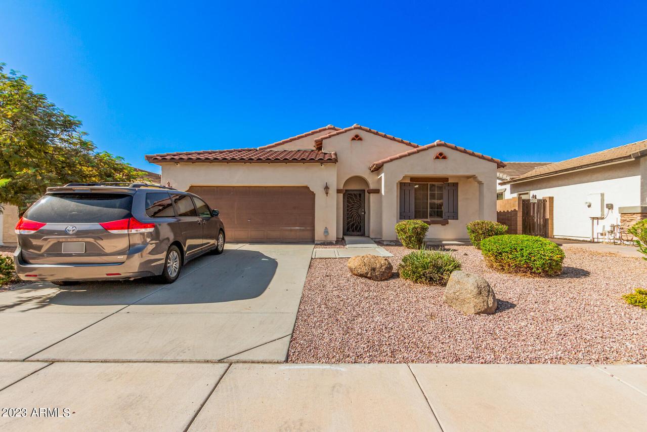 17622 W Port Royale Ln., Surprise, AZ 85388