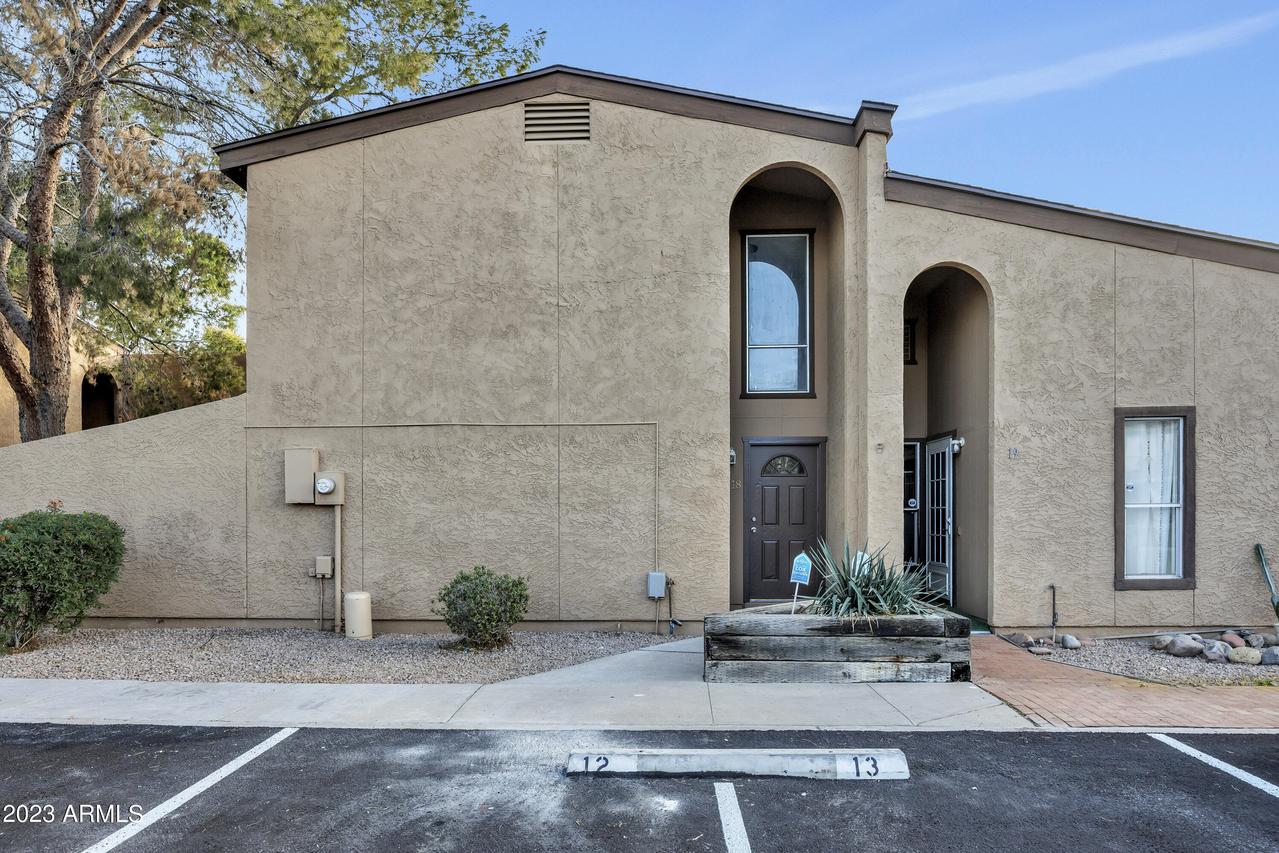 1051 S Dobson Rd. #18, Mesa, AZ 85202