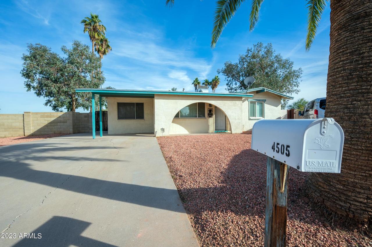 4505 W Sunnyslope Ln., Glendale, AZ 85302