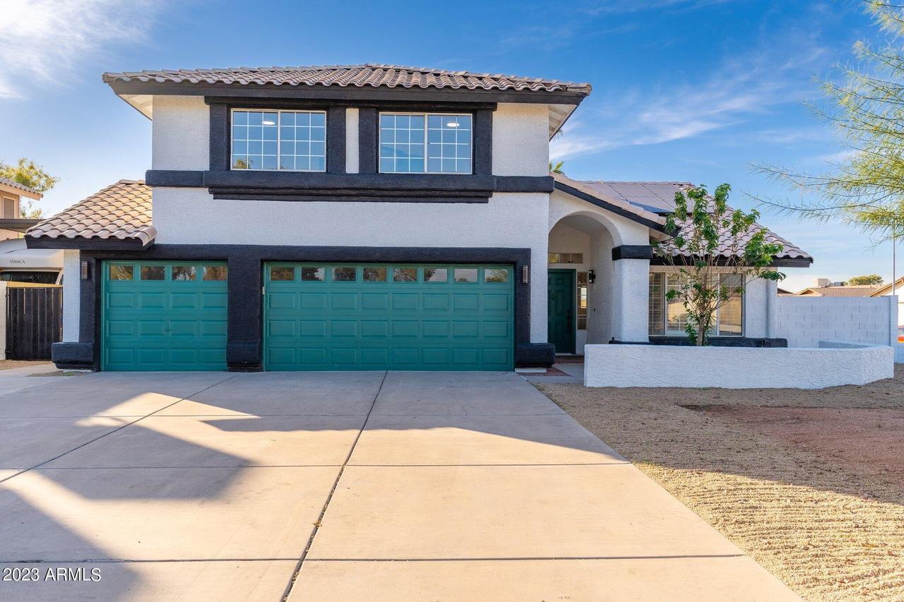 3825 W Surrey Ave., Phoenix, AZ 85029