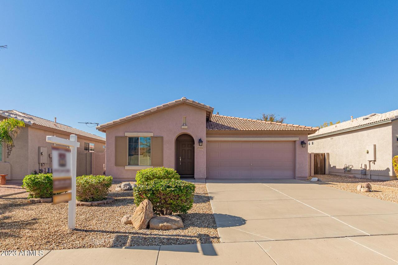 19438 N 110th Dr., Sun City, AZ 85373