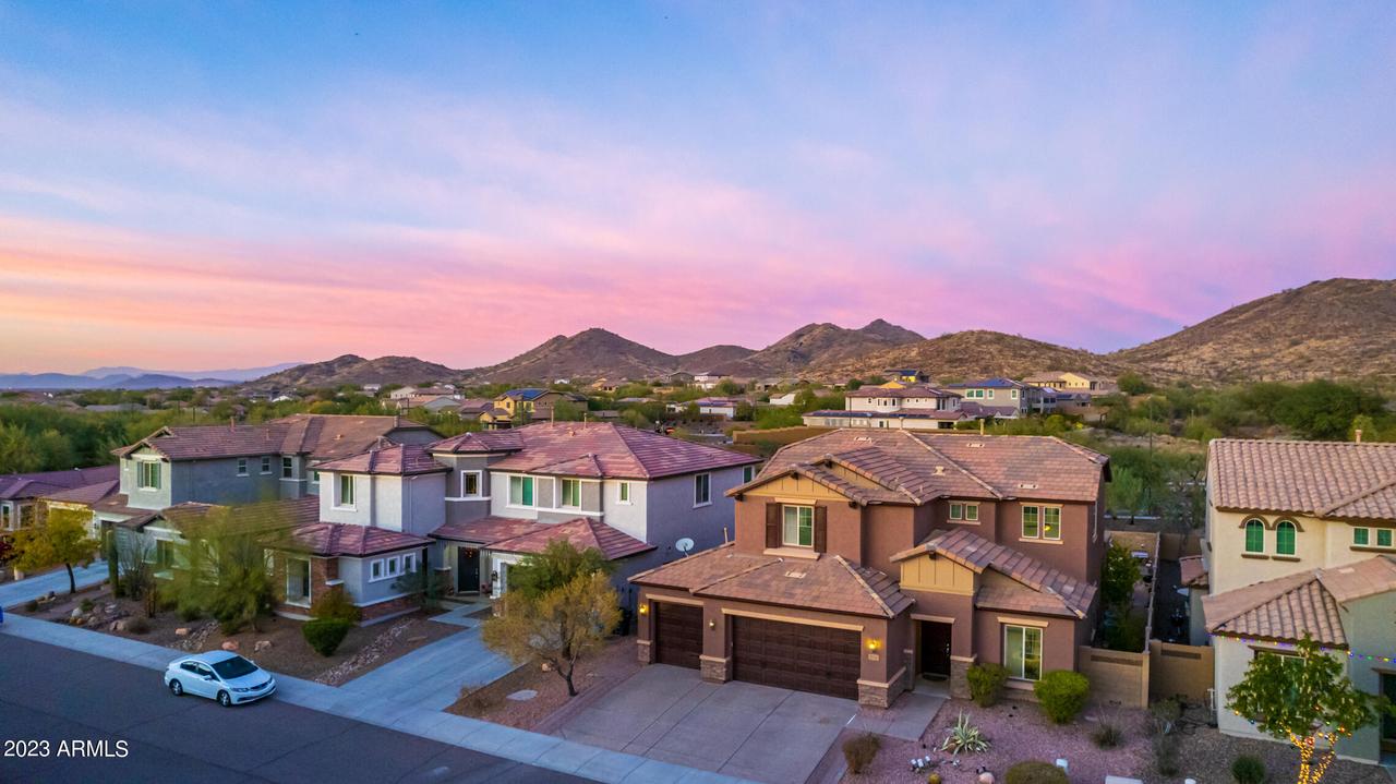 1534 W Tombstone Tr., Phoenix, AZ 85085