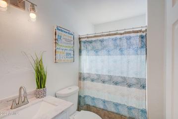 1815 E Lynne Ln., Phoenix, AZ 85042