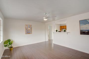 1815 E Lynne Ln., Phoenix, AZ 85042