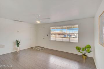 1815 E Lynne Ln., Phoenix, AZ 85042