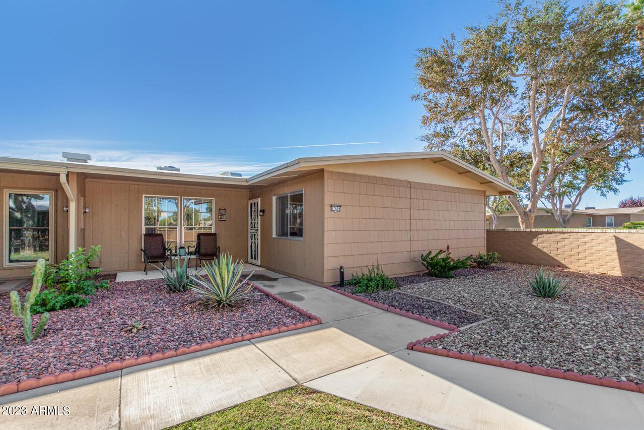 17419 N 99th Dr., Sun City, AZ 85373