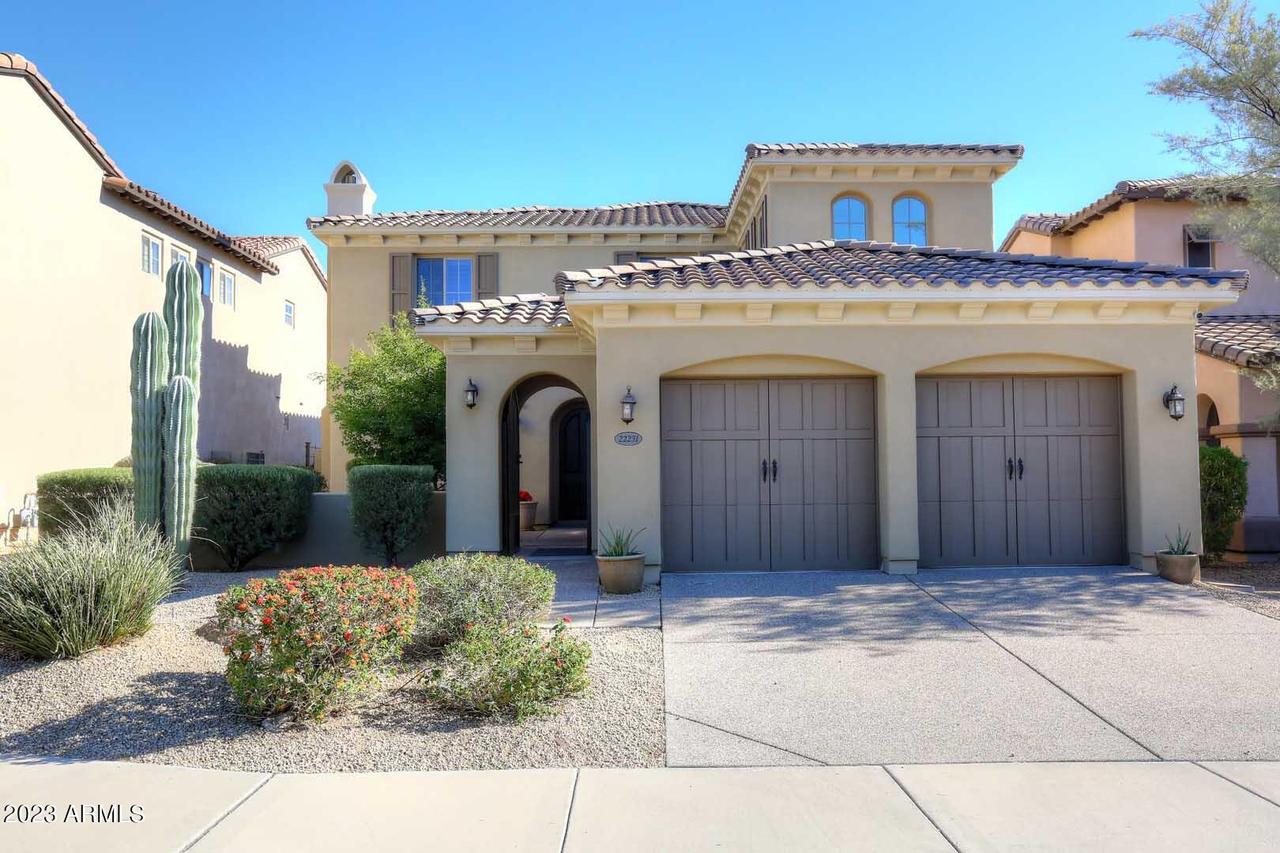 22231 N 39th St., Phoenix, AZ 85050