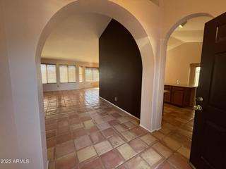 5125 W Freeway Ln., Glendale, AZ 85302