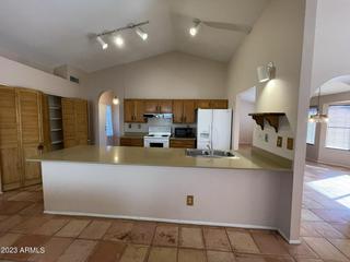 5125 W Freeway Ln., Glendale, AZ 85302