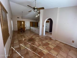 5125 W Freeway Ln., Glendale, AZ 85302