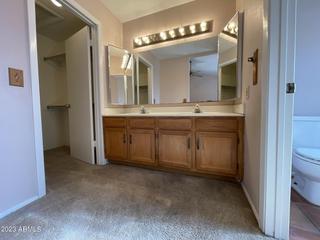 5125 W Freeway Ln., Glendale, AZ 85302