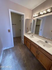 5125 W Freeway Ln., Glendale, AZ 85302