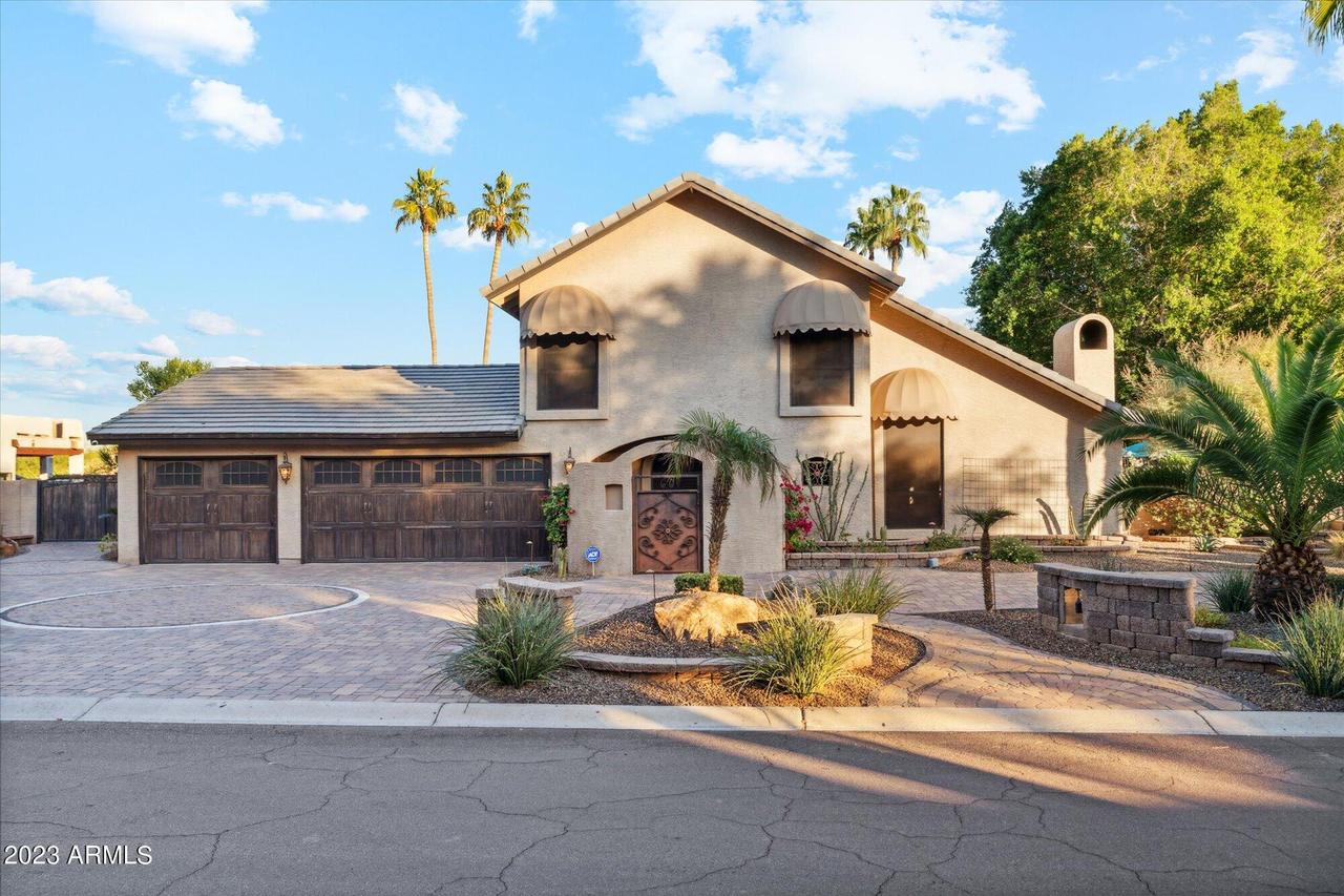 12221 S 35th St., Phoenix, AZ 85044