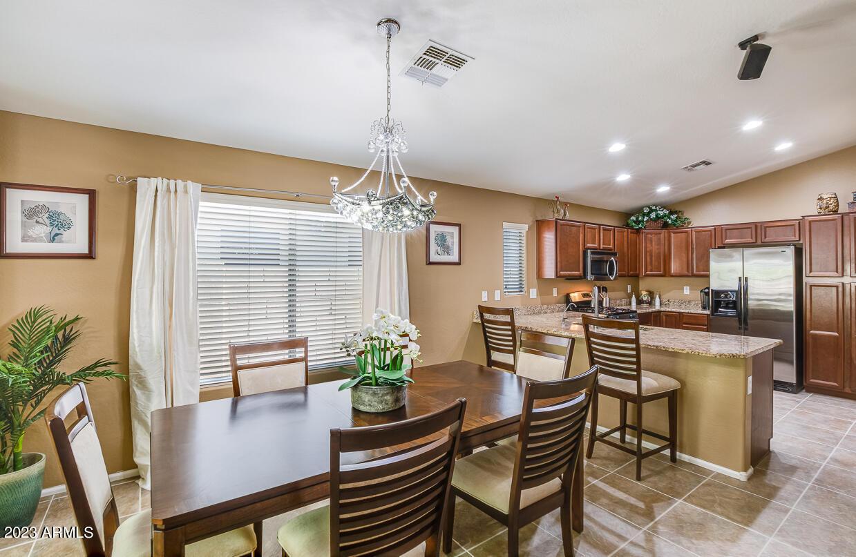 2822 E Park View Ln., Phoenix, AZ 85024