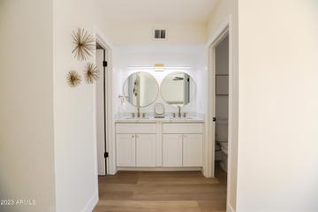 2383 W Paradise Ln., Phoenix, AZ 85023