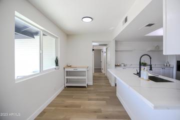 2383 W Paradise Ln., Phoenix, AZ 85023