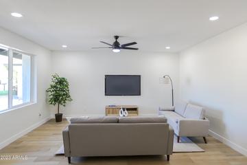 2383 W Paradise Ln., Phoenix, AZ 85023