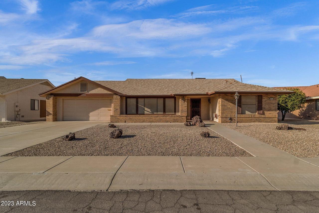20822 N Desert Glen Dr., Sun City West, AZ 85375