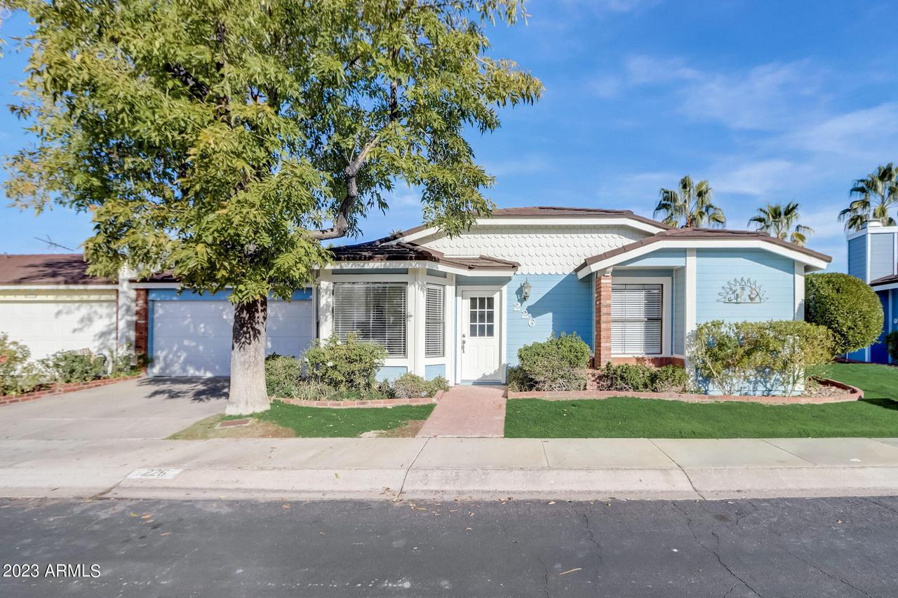 226 E Campo Bello Dr., Phoenix, AZ 85022