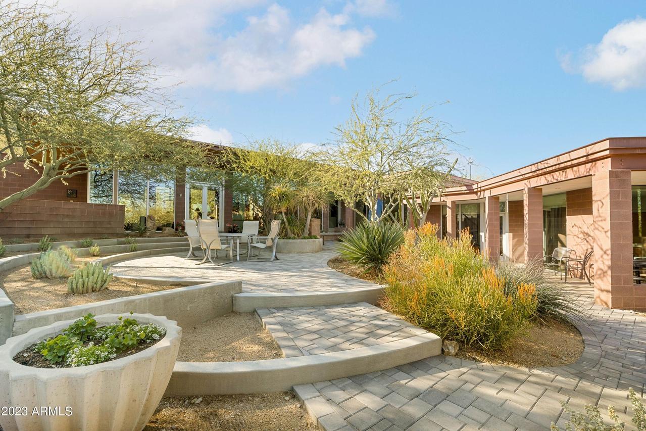 9402 N 43rd Pl., Phoenix, AZ 85028