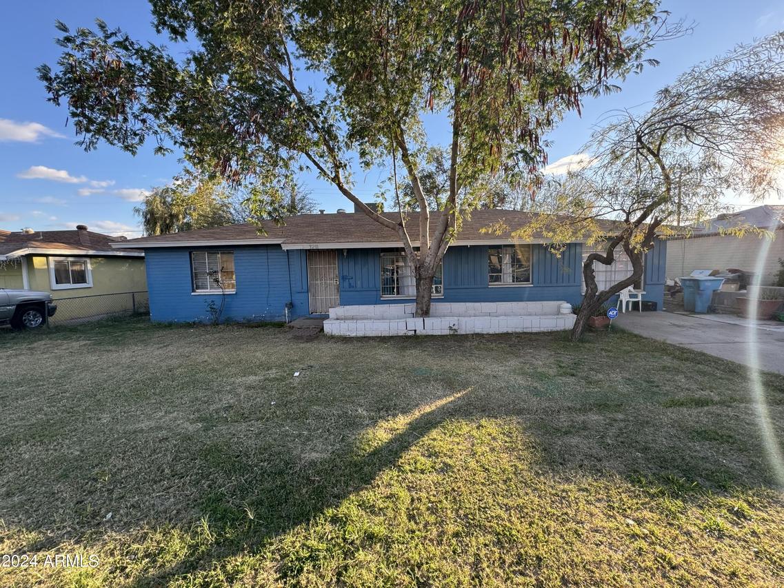 3201 W Roma Ave., Phoenix, AZ 85017