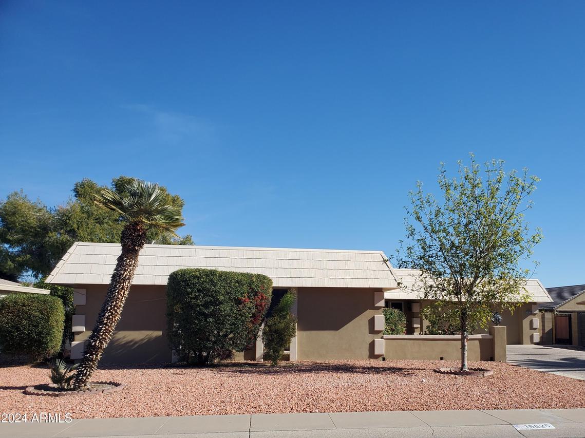 15825 N 110th Ave., Sun City, AZ 85351
