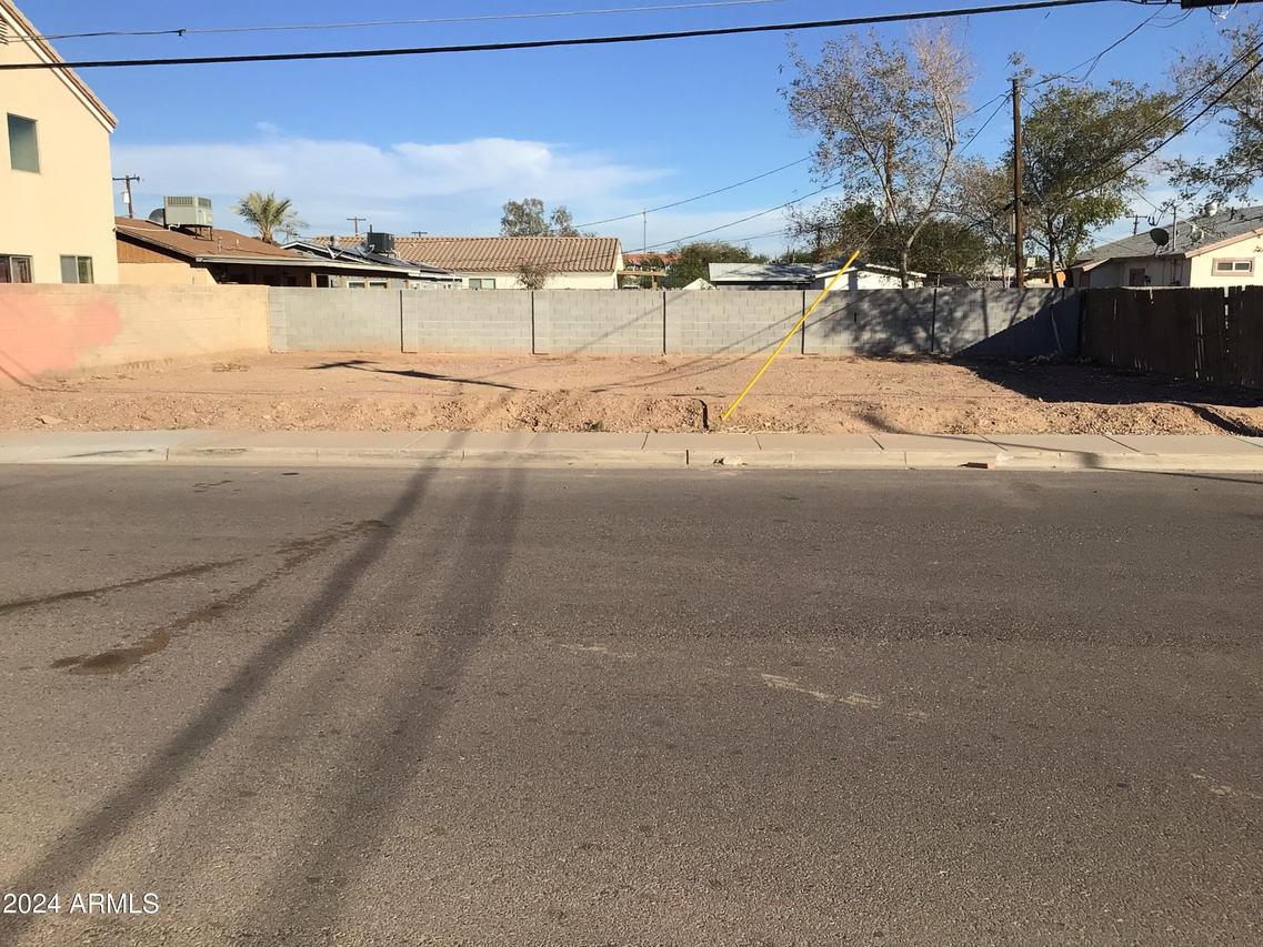 25 S 1st St., Avondale, AZ 85323