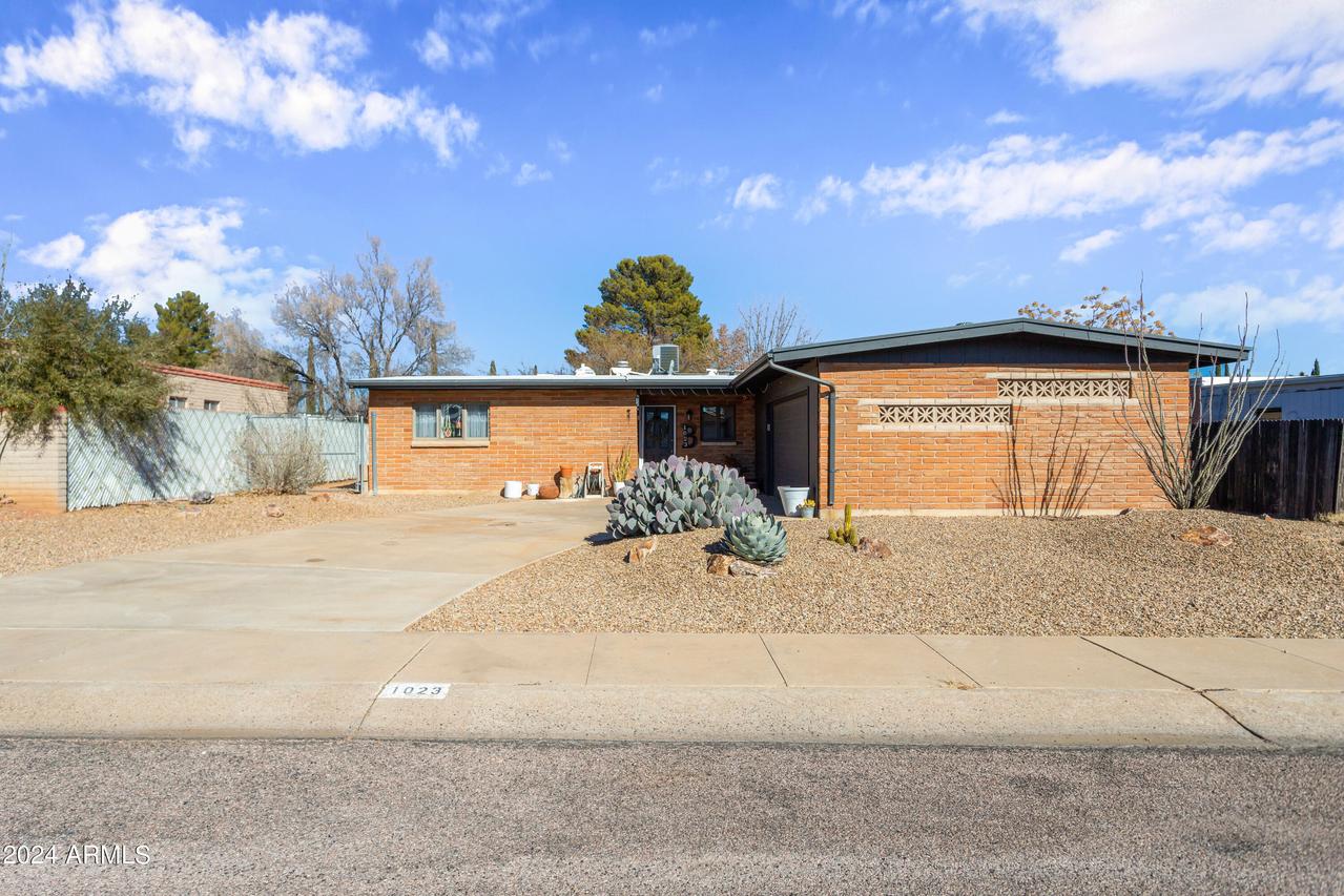 1023 Sahuaro Dr., Sierra Vista, AZ 85635