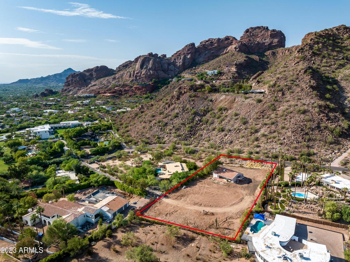 5023 E Valle Vista Rd., Phoenix, AZ 85018