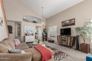 7441 W Lone Cactus Dr., Glendale, AZ 85308