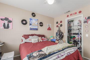 7441 W Lone Cactus Dr., Glendale, AZ 85308