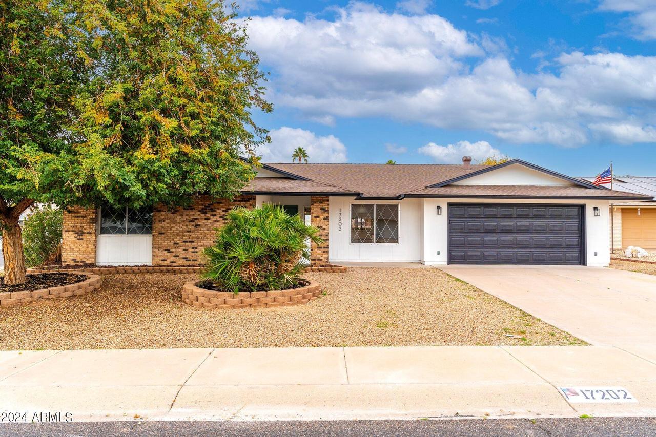17202 N 131st Dr., Sun City West, AZ 85375