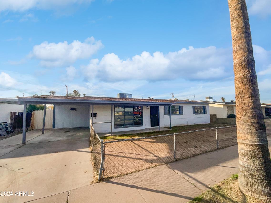 3725 W Meadowbrook Ave., Phoenix, AZ 85019