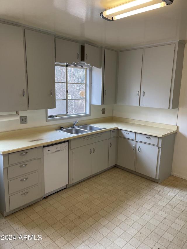 714 Whetstine Ave., Prescott, AZ 86301