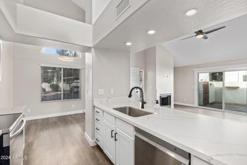 2100 W Lemon Tree Pl. #18, Chandler, AZ 85224