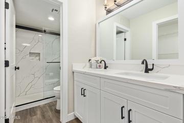 2100 W Lemon Tree Pl. #18, Chandler, AZ 85224