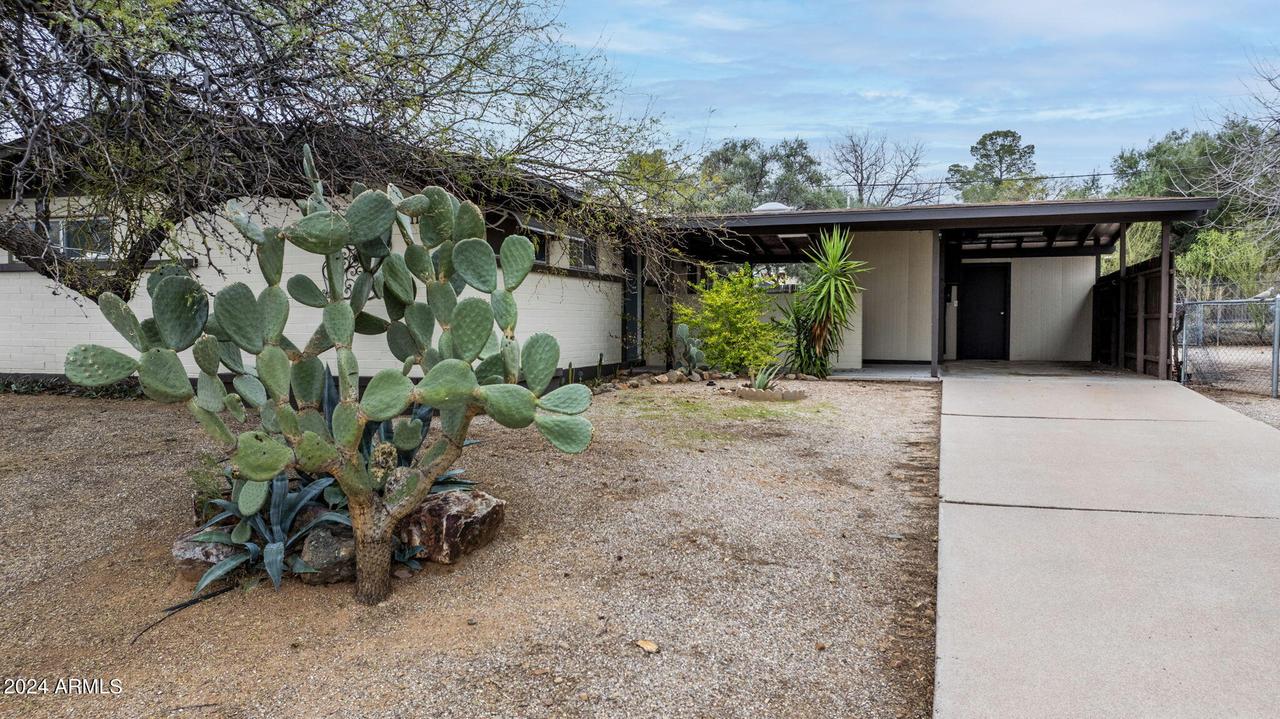 117 W George Truit St., Corona De Tucson, AZ 85641