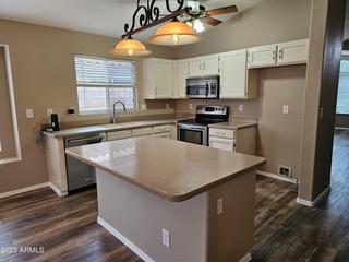 8617 W Paradise Ln., Peoria, AZ 85382