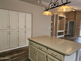 8617 W Paradise Ln., Peoria, AZ 85382