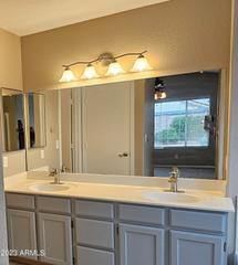 8617 W Paradise Ln., Peoria, AZ 85382