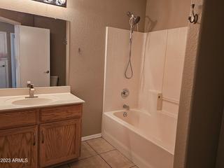 8617 W Paradise Ln., Peoria, AZ 85382