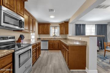 7302 N 23rd Ave., Phoenix, AZ 85021