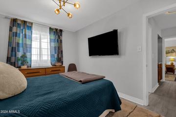 7302 N 23rd Ave., Phoenix, AZ 85021