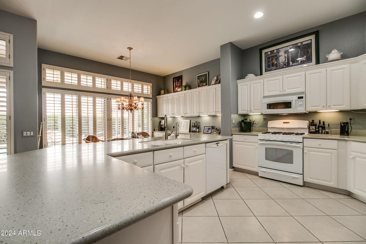 14101 W Caballero Dr., Sun City West, AZ 85375