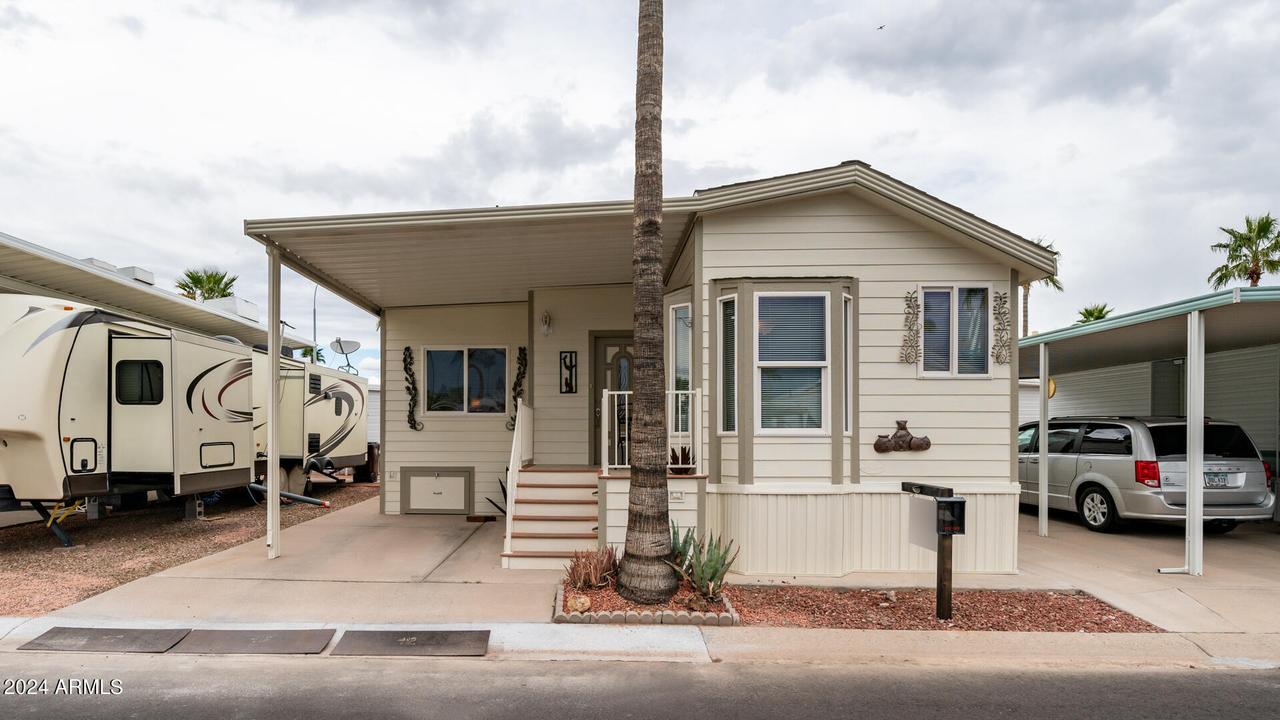 412 Hawks Eye Dr., Apache Junction, AZ 85119