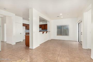 906 E Doris St., Avondale, AZ 85323