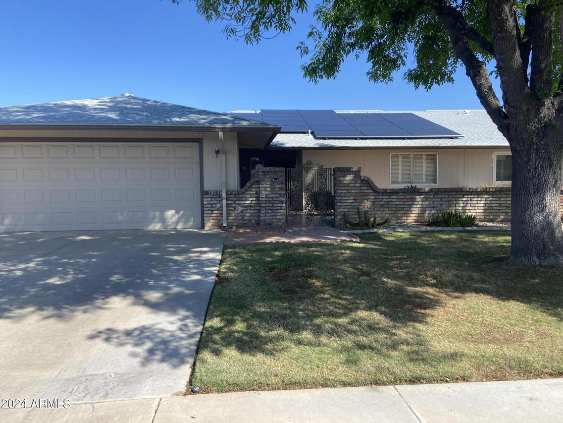 19221 N Signal Butte Cir., Sun City, AZ 85373