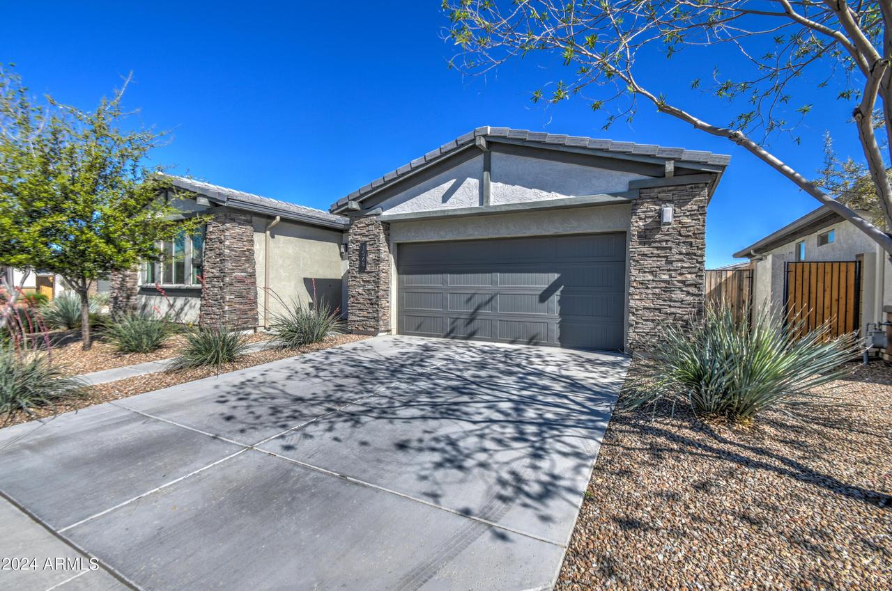 1548 W Sonoqui Blvd., San Tan Valley, AZ 85140