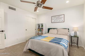 1341 E Rock Wren Rd., Phoenix, AZ 85048