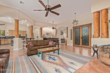 42719 N 20th St., New River, AZ 85087